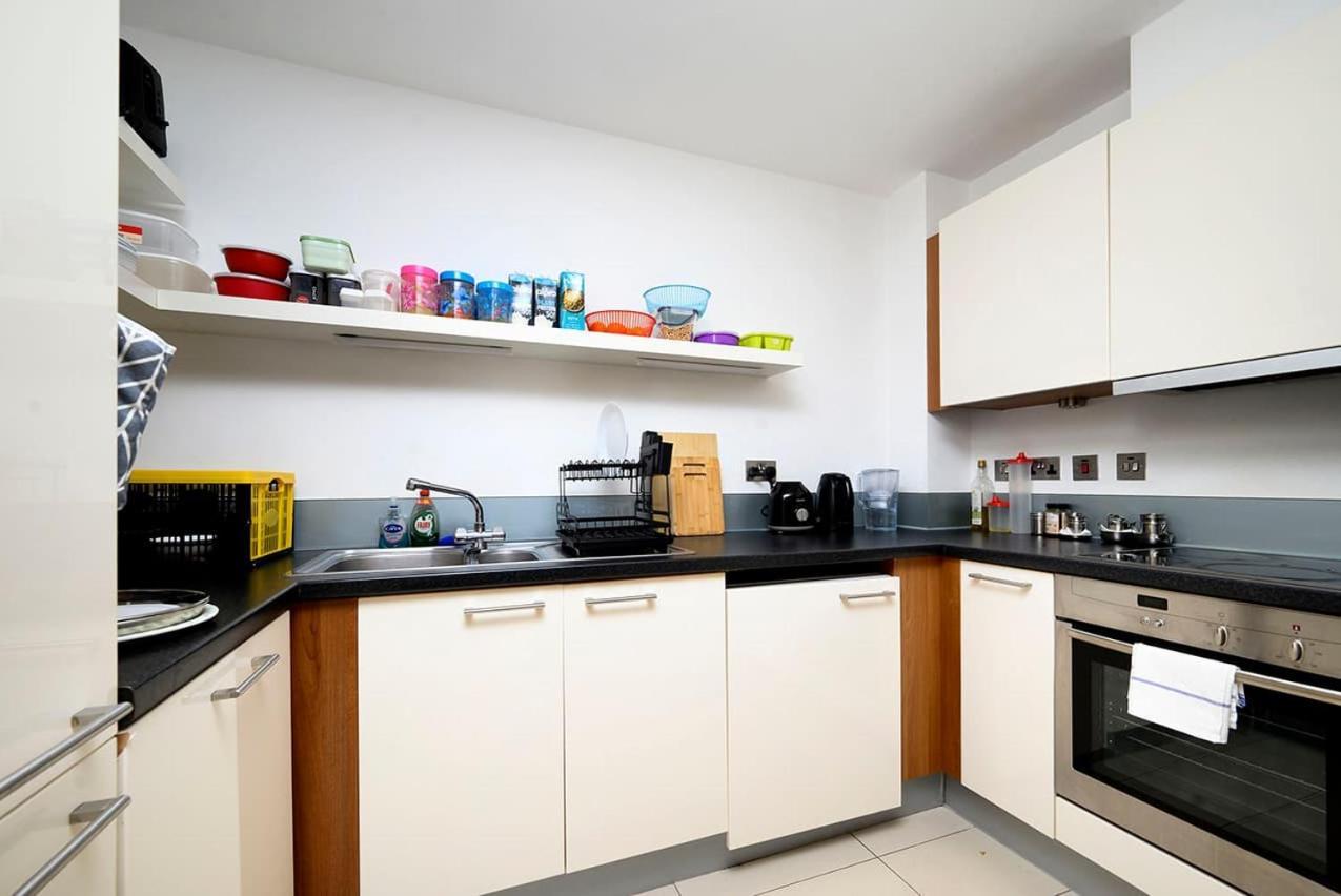 Chic Private In Charming Flat Appartamento Londra