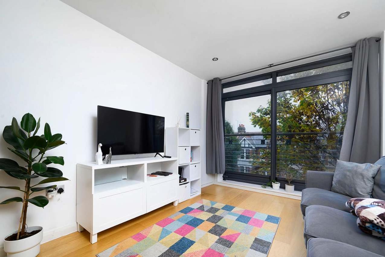 Chic Private In Charming Flat Appartamento Londra